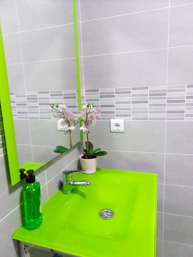 Enjoy Apart. Centro Y Playa Cervantes Malaga Ngoại thất bức ảnh