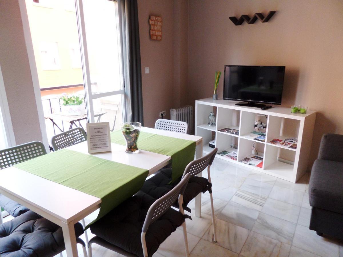 Enjoy Apart. Centro Y Playa Cervantes Malaga Ngoại thất bức ảnh