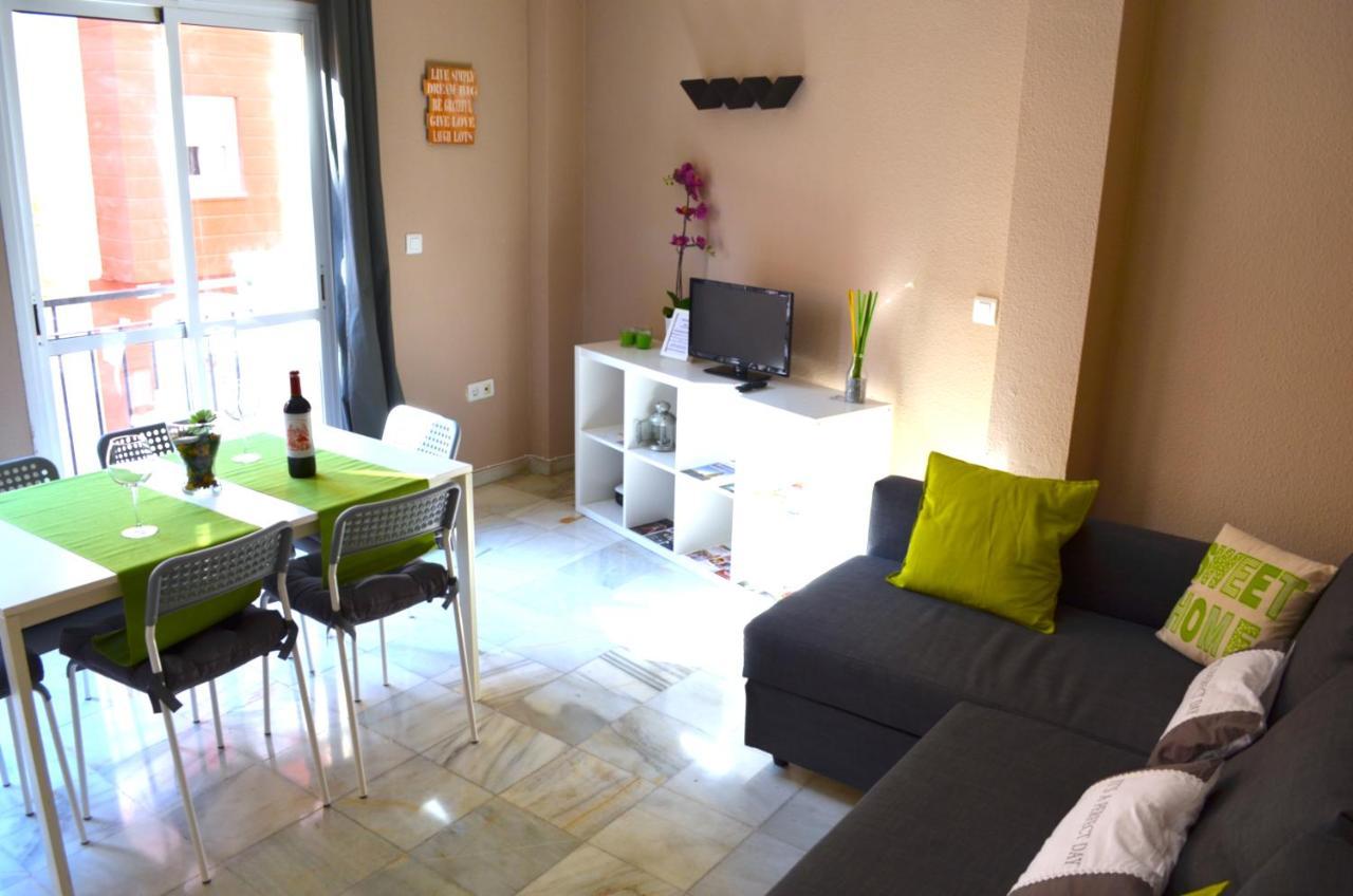 Enjoy Apart. Centro Y Playa Cervantes Malaga Ngoại thất bức ảnh